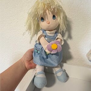 Precious Moments 14" Doll, Light Blonde Blue Dress Blue Eyes Purple flower Plush